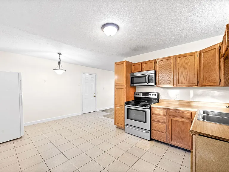 1509 Nichols Dr — Photo 11