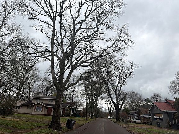 5th image of 4817 Court R