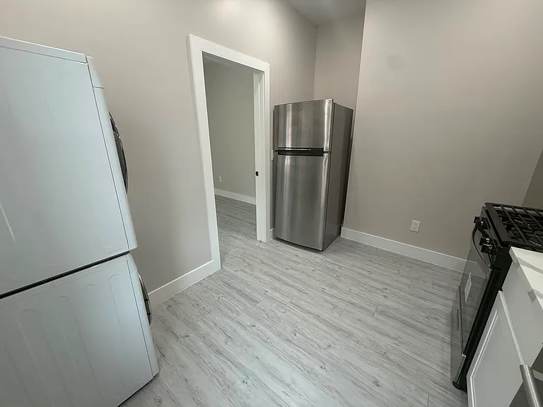 401-05 53rd St #12AA — Photo 5