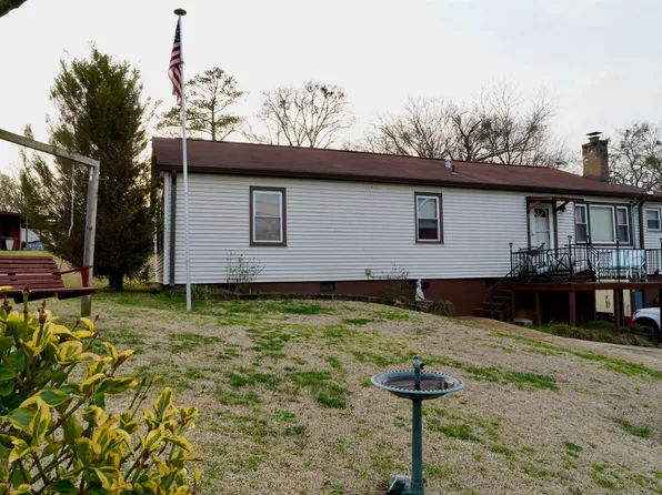 90 Lakeside Dr, Childersburg, AL 35044