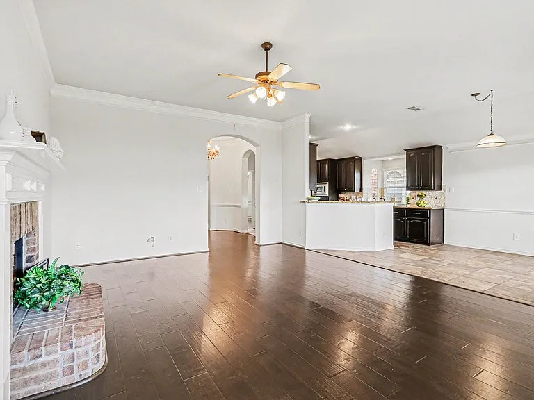 16434 Redcrest Dr — Photo 10