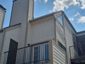3117 Sondra Dr
