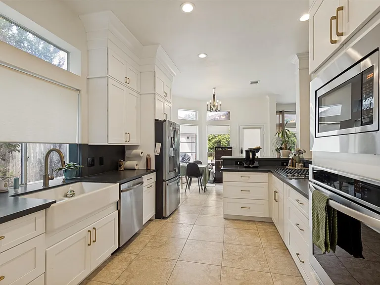 1734 Heddon Falls Dr — Photo 12