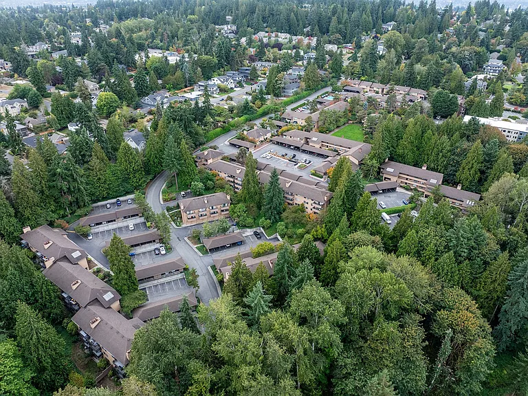 The Regent at Bellevue Way Apartments — Photo 47