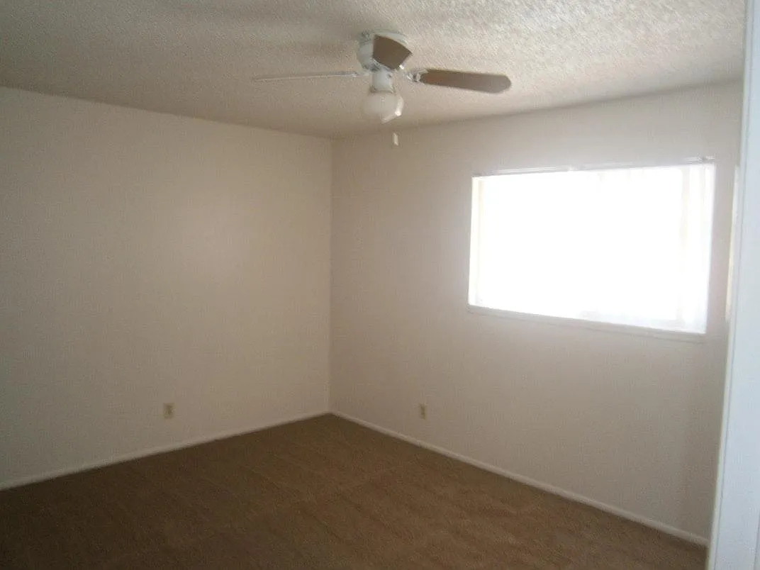 2 bed, 775 sqft, $1,100 — Photo 2