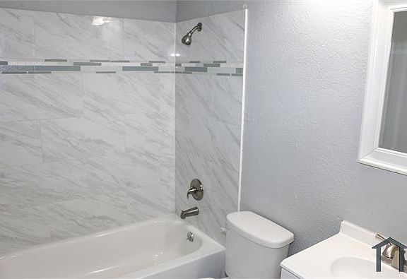 3rd image of 11917 Garden Terrace Dr