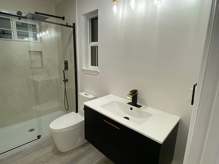91 E Vince St #97 — Photo 8