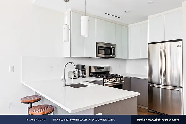 Rented by The Blueground | media 13