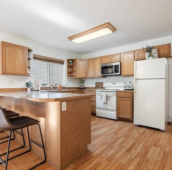 3 bed, 2.5 bath, 1658 sqft, $2,500 — Photo 4