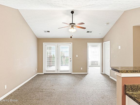 3rd image of 10200 Deer Vista Dr Unit 204