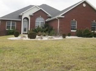 415 Pheasant Run Rd, Jefferson City, MO 65109