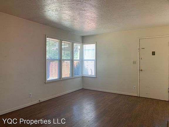3rd image of 3106 E McLoughlin Blvd #8936966