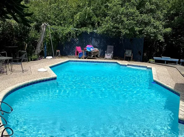 13043 N HUNTERS CIR, San Antonio, TX 78230