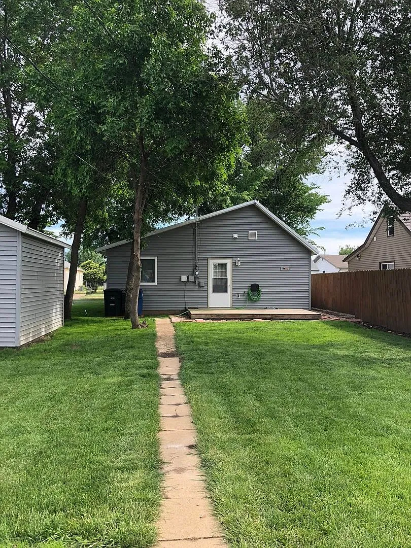 Cute House for Rent in quiet neighborhood — Photo 1