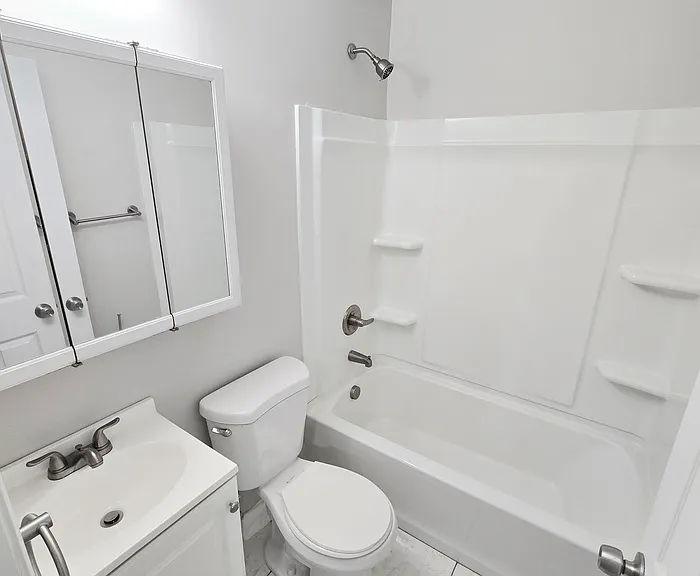 852 Little Bay Ave #1 — Photo 8