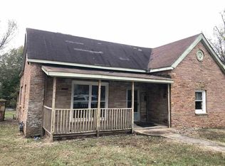 220 Hatton St, Jackson, TN 38301