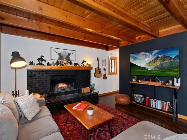 804 Sierra Vista Dr, Twin Peaks, CA 92391