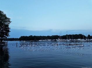 20001 Colony Point Ln, Cornelius, NC 28031