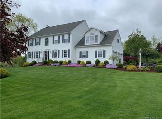 15 Imperial Dr, Glastonbury, CT 06033