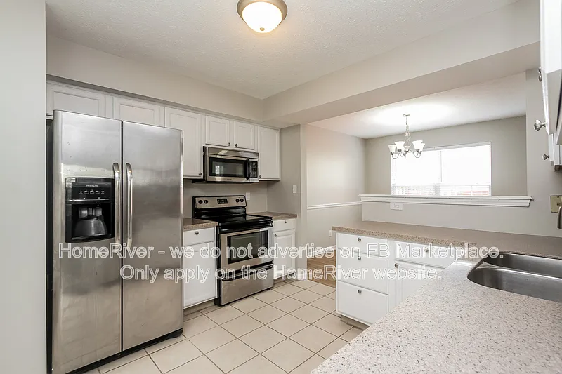 3 bed, 2.5 bath, 1717 sqft, $2,025 — Photo 3