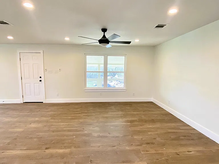 10888 State Park Rd — Photo 8