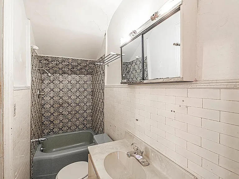 22nd St S 229 — Photo 11