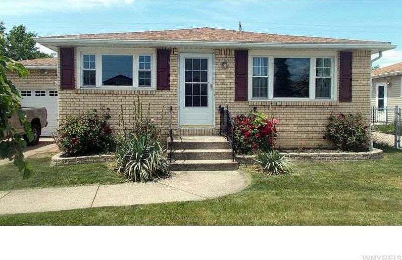 1st image of 106 Patricia Ln