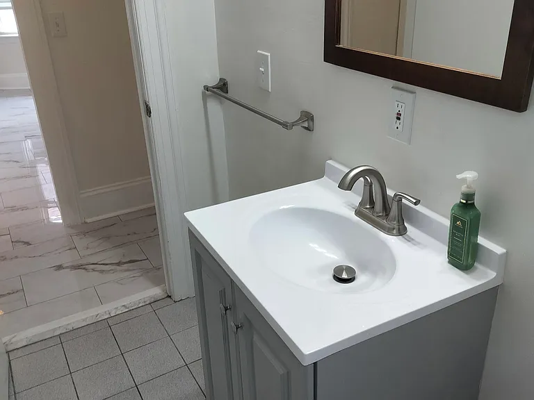 8 Poplar St — Photo 10