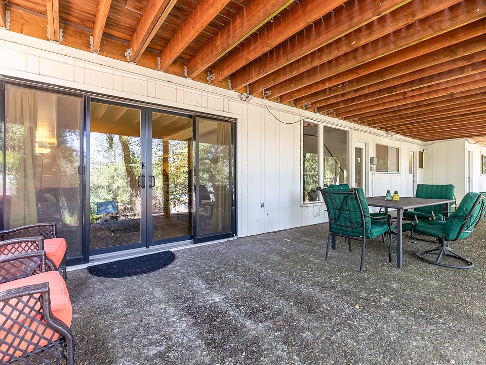 800 Los Olivos Rd #B