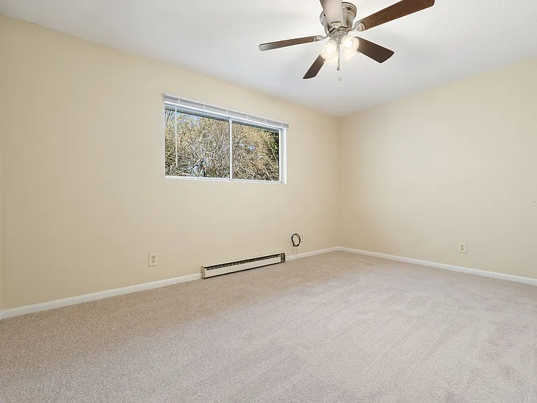 6 Shepherd Ln #D — Photo 11
