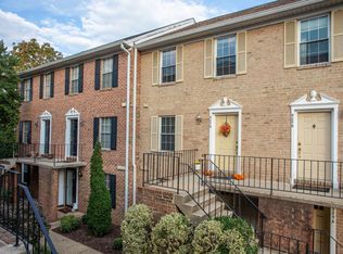 927 S Rolfe St UNIT B, Arlington, VA 22204
