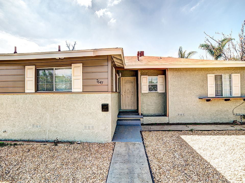 1st image of 7647 De Soto Ave