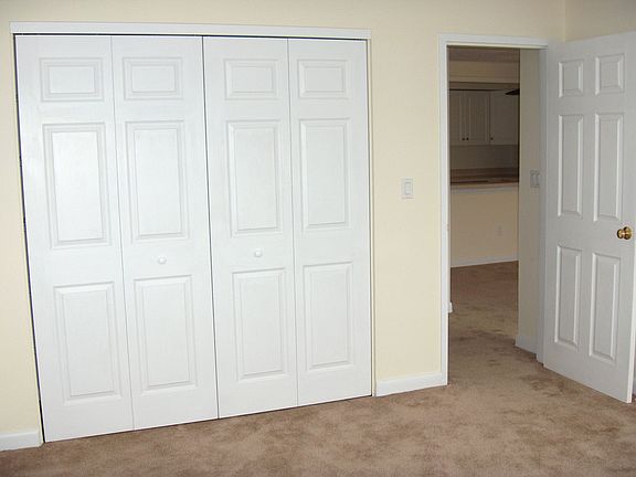 Bed Room, 12X16