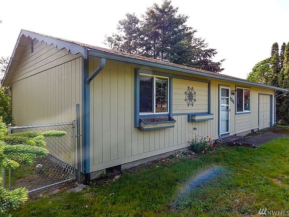 3rd image of 9245 Whitetail Ct SE