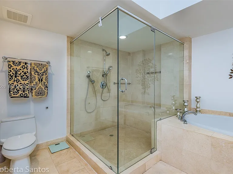 1830 S Ocean Dr #2410 — Photo 18