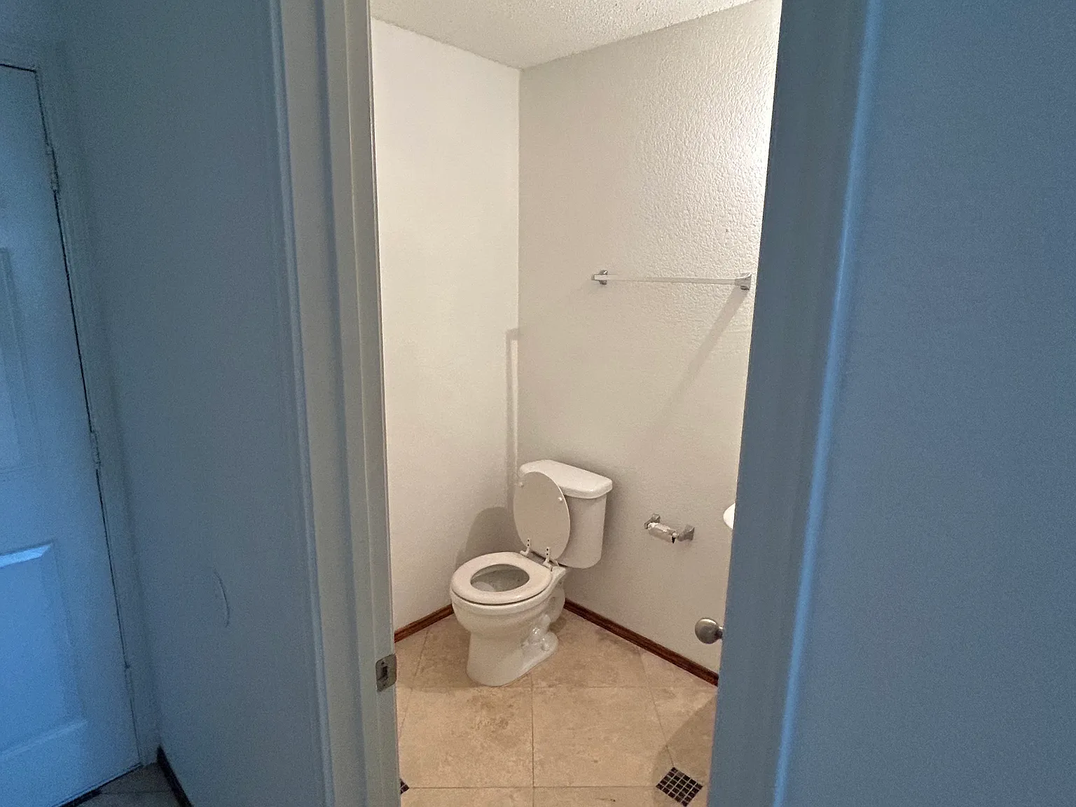 4 bed, 2618 sqft, $2,950 — Photo 3
