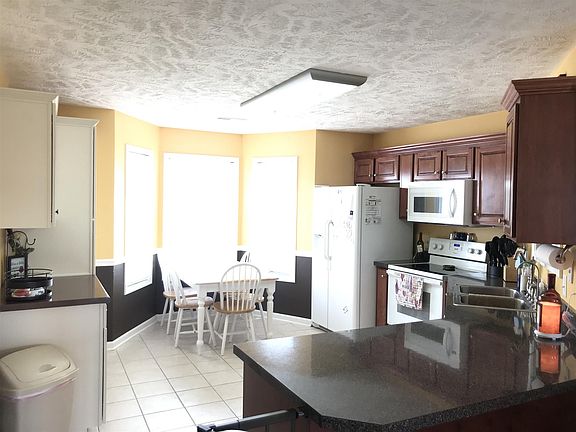 5th image of 3015 Mesquite Dr