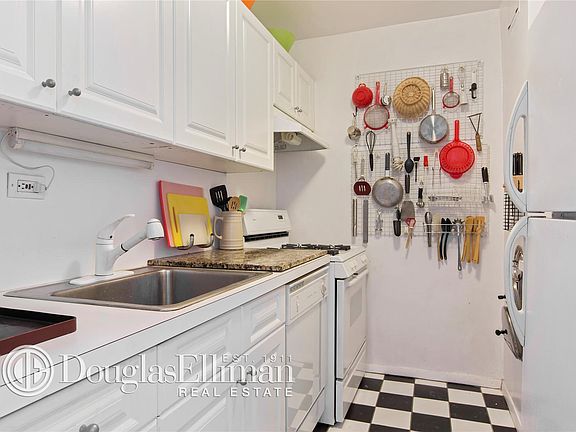 3rd image of 205 W End Ave APT 20E