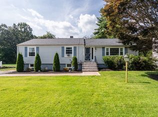 17 Lindsay Rd, Billerica, MA 01821
