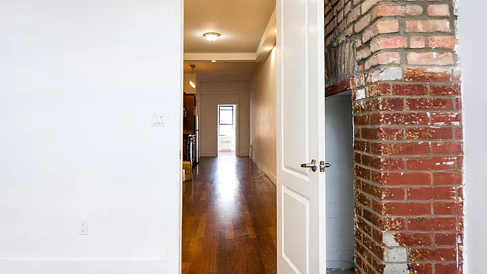 Rented by Nooklyn NYC LLC | media 6