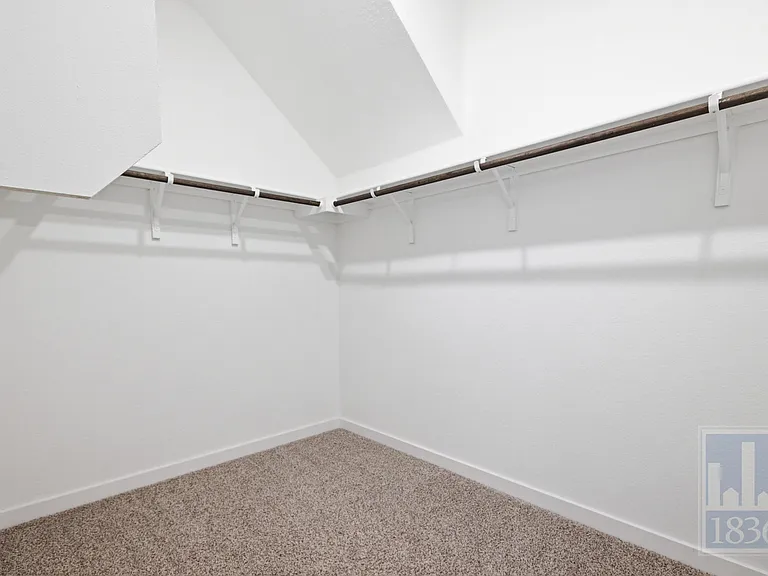 10925 Tildon Ave — Photo 14