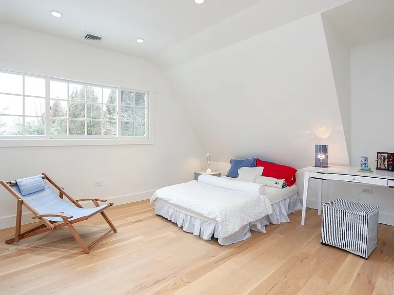 20 Little Plains Rd — Photo 15