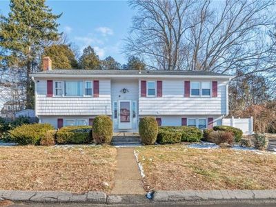24 Calumet Ave, Johnston, RI, 02919