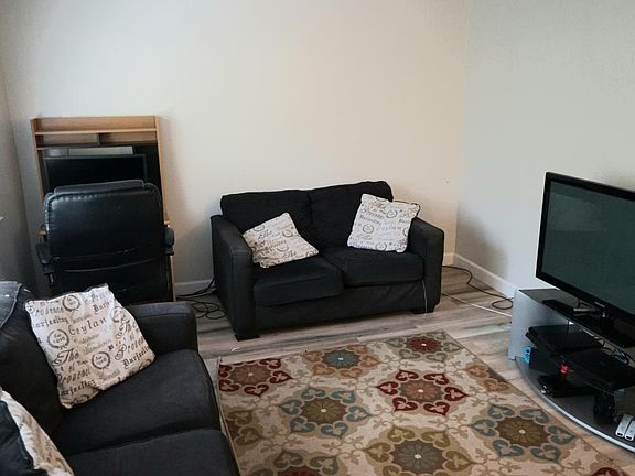 5th image of 18222 Hale Ave APT C