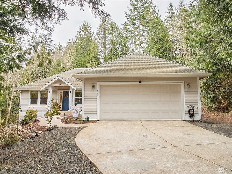 Welcome to 110 Keller Lane, Port Ludlow Washington. A lovely community with community clubs that include golf course, Bay Club with pool and gym areas and marina.