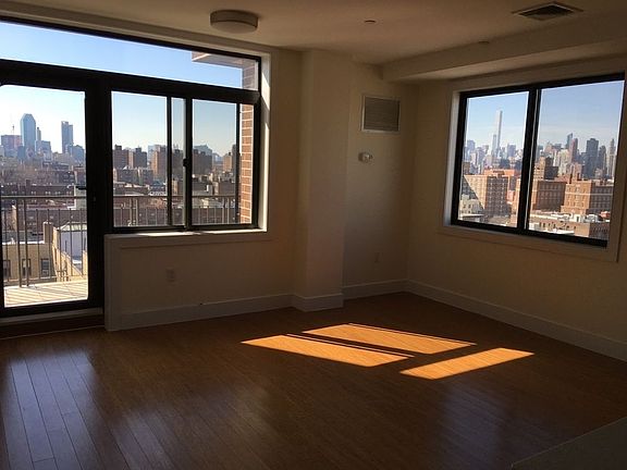 5th image of 2532 30th Dr APT 6D