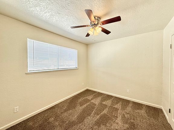 5th image of 714 S Sequoia Ave