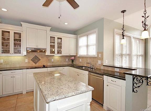 4th image of 130 Red Brook Ln #9