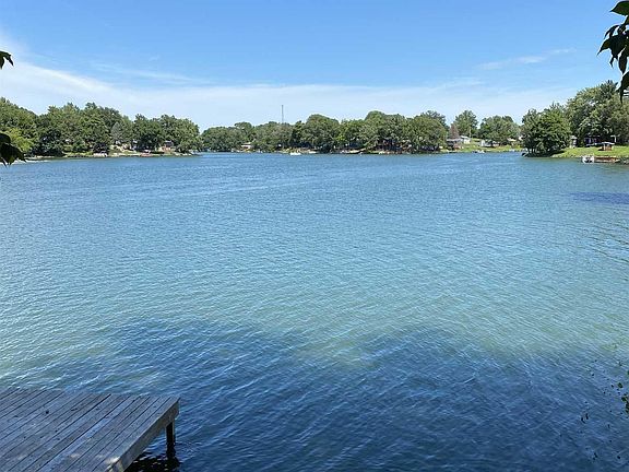 3rd image of 191 & 192 Lake Warren Dr