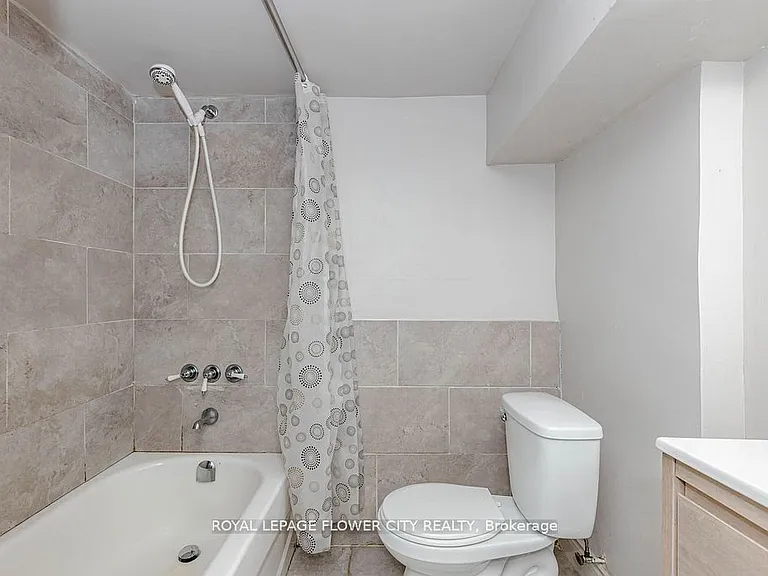 37 Warwick Rd — Photo 38